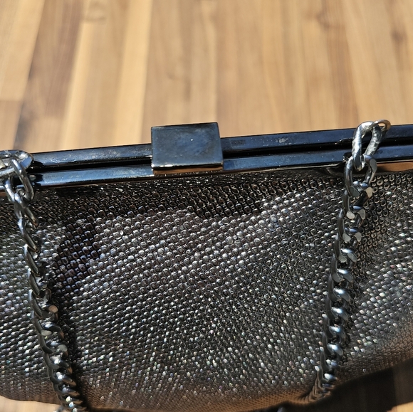 Vittoria Nipoli Genuine Leather Metalic Kiss Lock Silver Chain Evening Bag - Picture 7 of 11